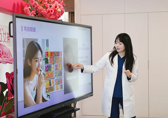 利来国际公益 | 致敬城市追光者，常州利来国际女神节暖心行动！
